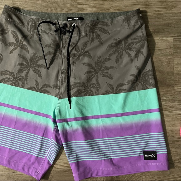 Hurley Men's Phantom Weekender 20” Board Shorts Bright Violet Size 32 - Picture 2 of 7